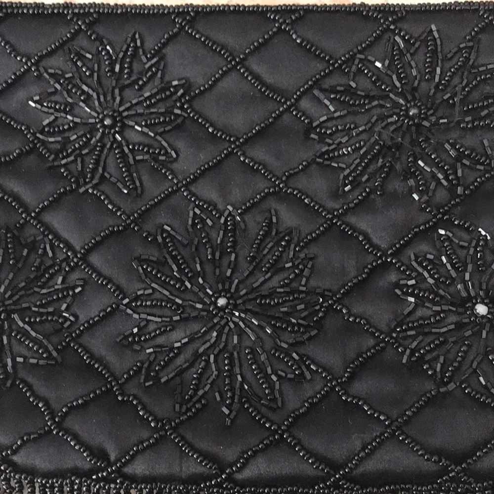 Black beaded purse - Picture 2 of 5